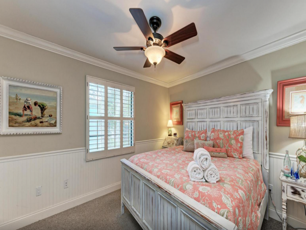 Holmes Beach Vacation Rental with Heated Pool & Spa – Steps to Gulf